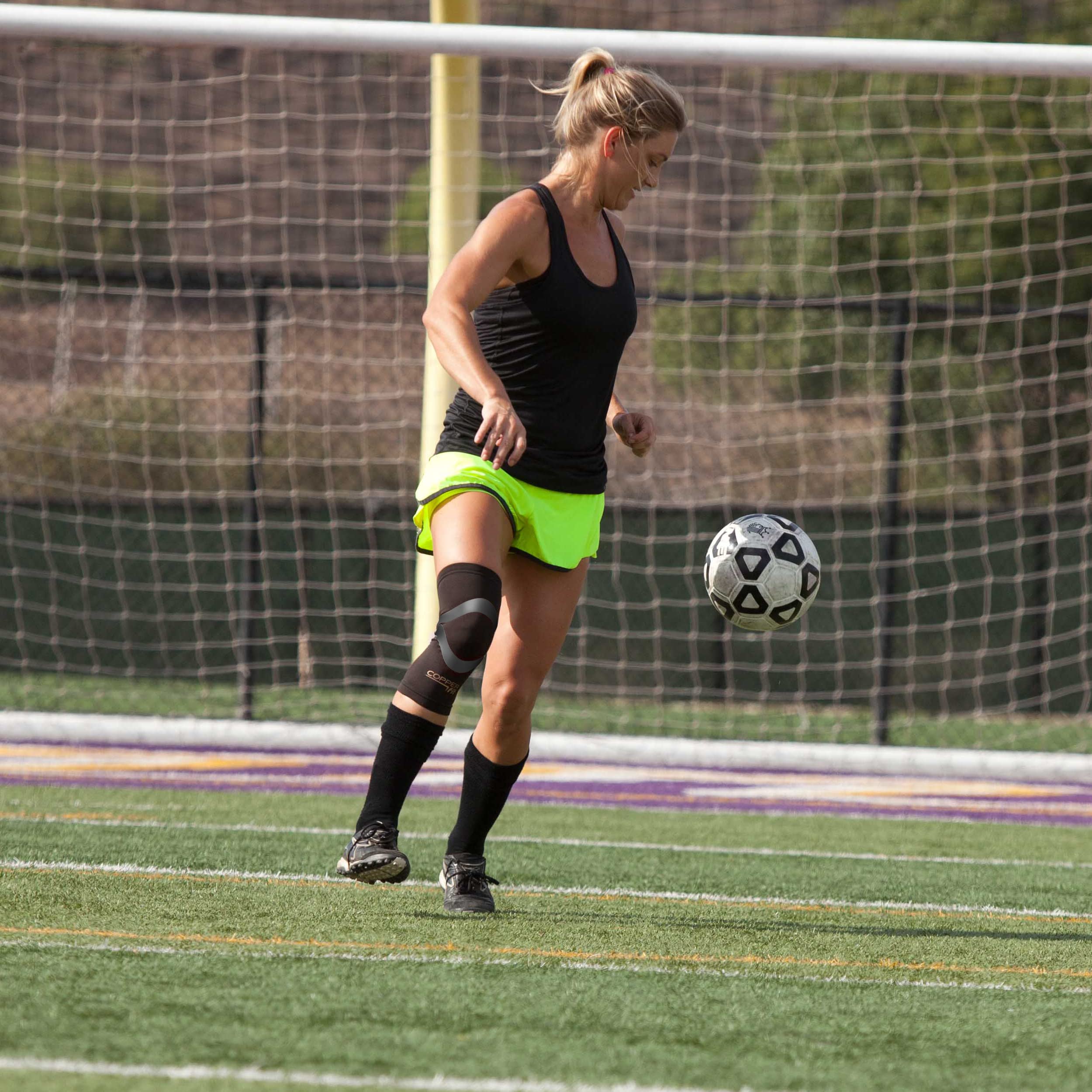 Copper Fit Pro Series Knee Compression Sleeve - Image 4